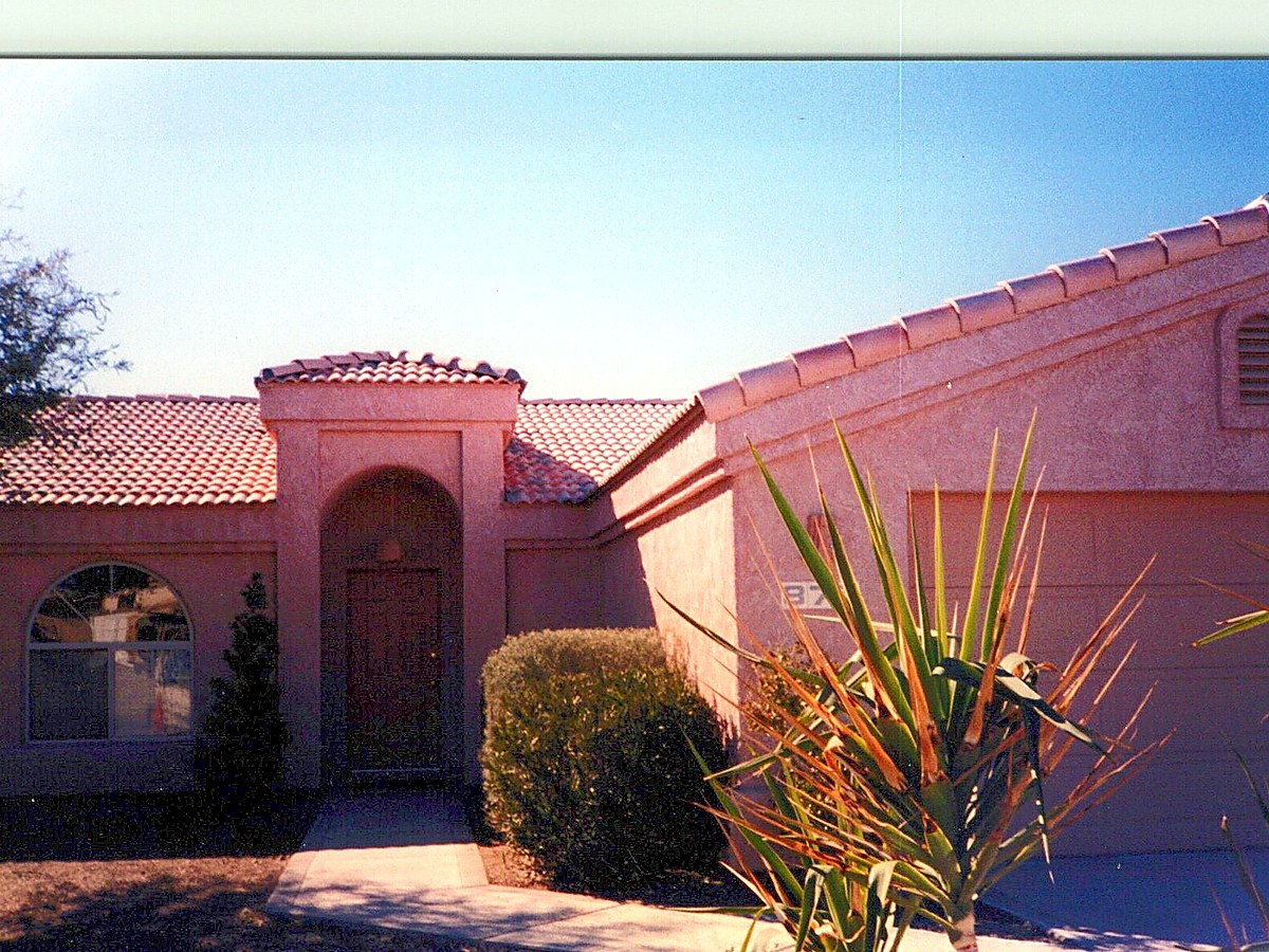 Arched entry at the Empress Drive residence, Lake Havasu City