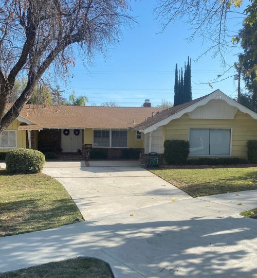 5614 Le Sage Ave Woodland Hills, Ca.